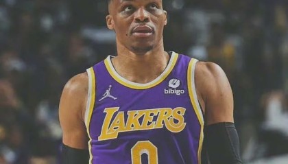  湖人惨败国王跌出附加赛区  