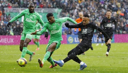  巴黎圣日耳曼青训营爆发疫情，梯队赛事暂停  