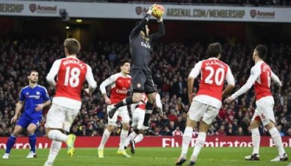  阿森纳连胜遭终结，西汉姆联客场顽强逼平  