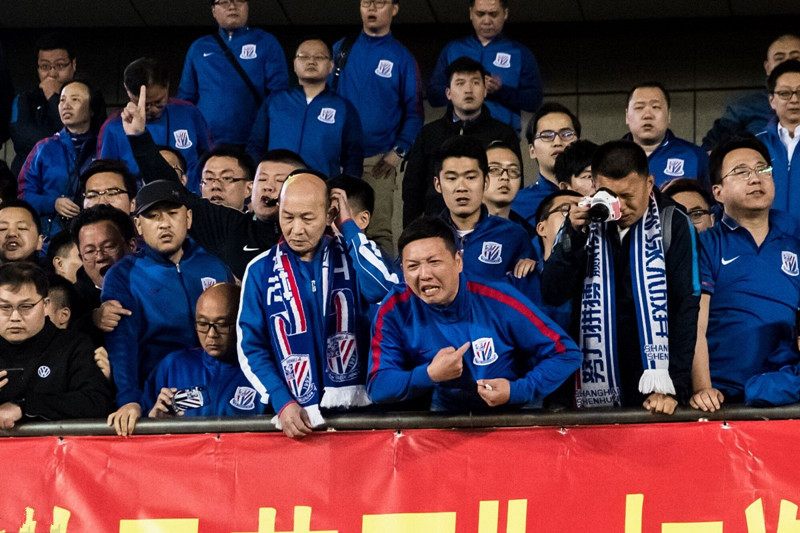  尤文球迷横幅抗议管理层，要求重聘体育总监  